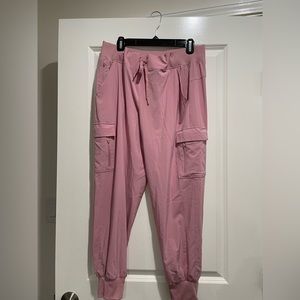 All in motion tailored cargo pant